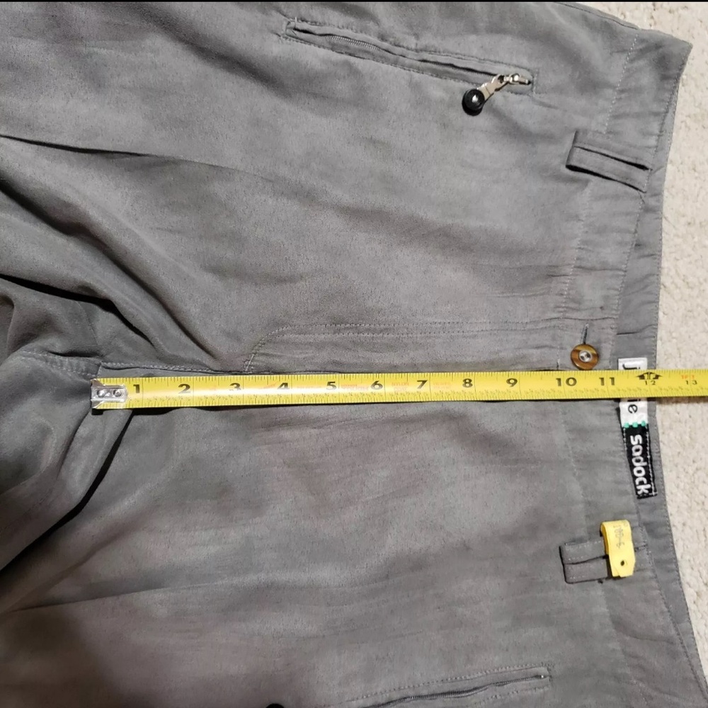 Jamie Sadock Tapered Leg Cargo Golf Capri Women's 12 Stretch Zippered Pockets